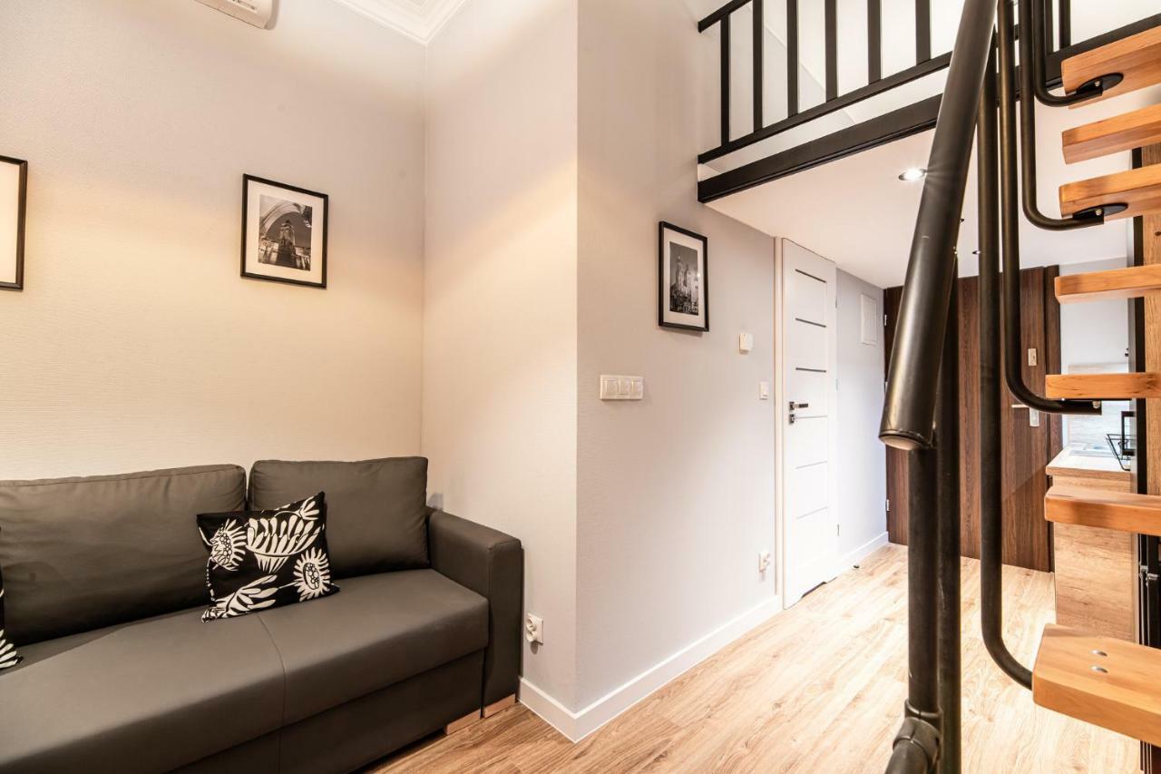 Lubomirskiego 23 Residence - Great Location, 10 Min To Main Square By Foot, Right Next To Main Rail And Bus Station Cracovia Exterior foto