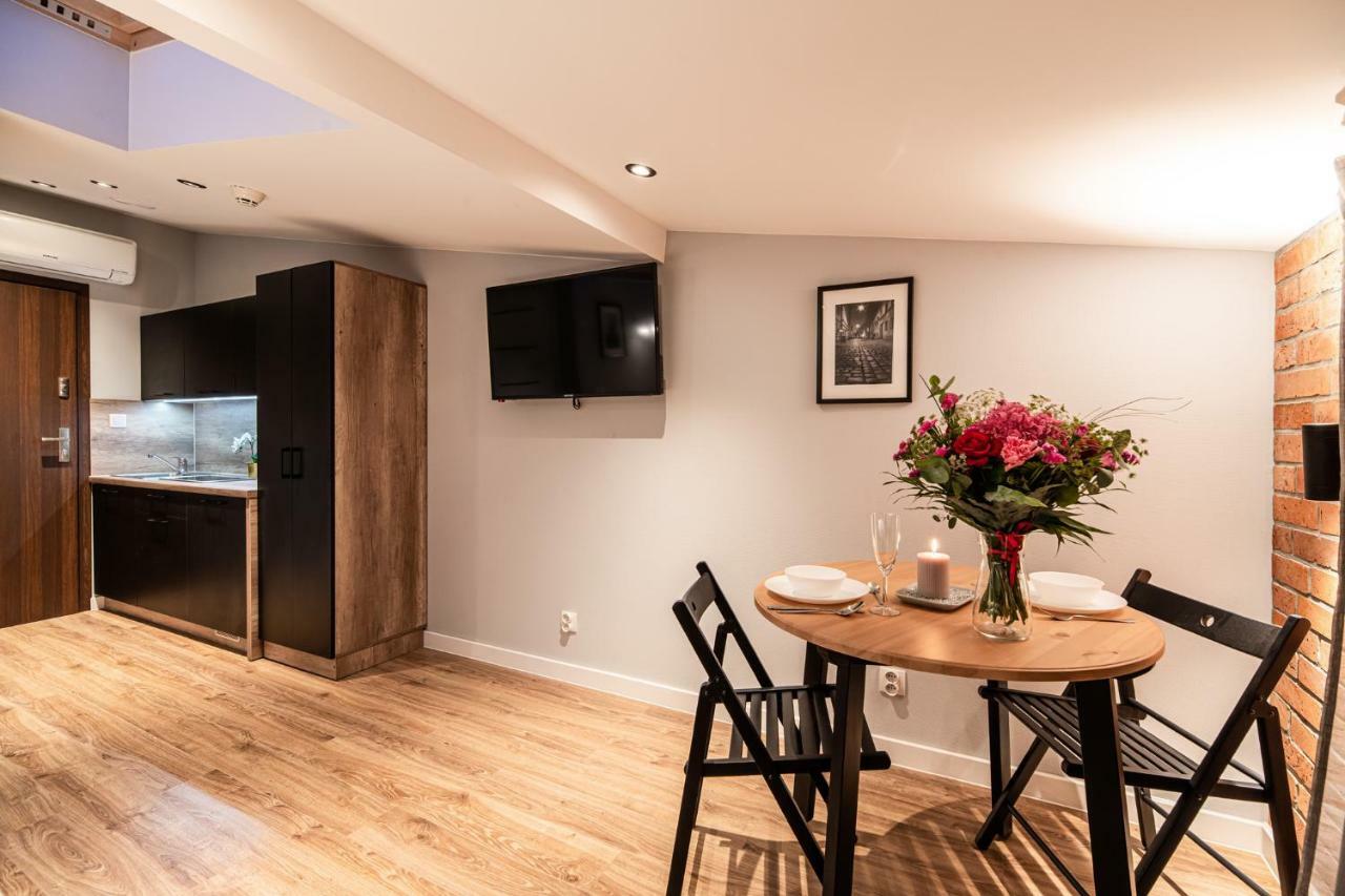 Lubomirskiego 23 Residence - Great Location, 10 Min To Main Square By Foot, Right Next To Main Rail And Bus Station Cracovia Exterior foto