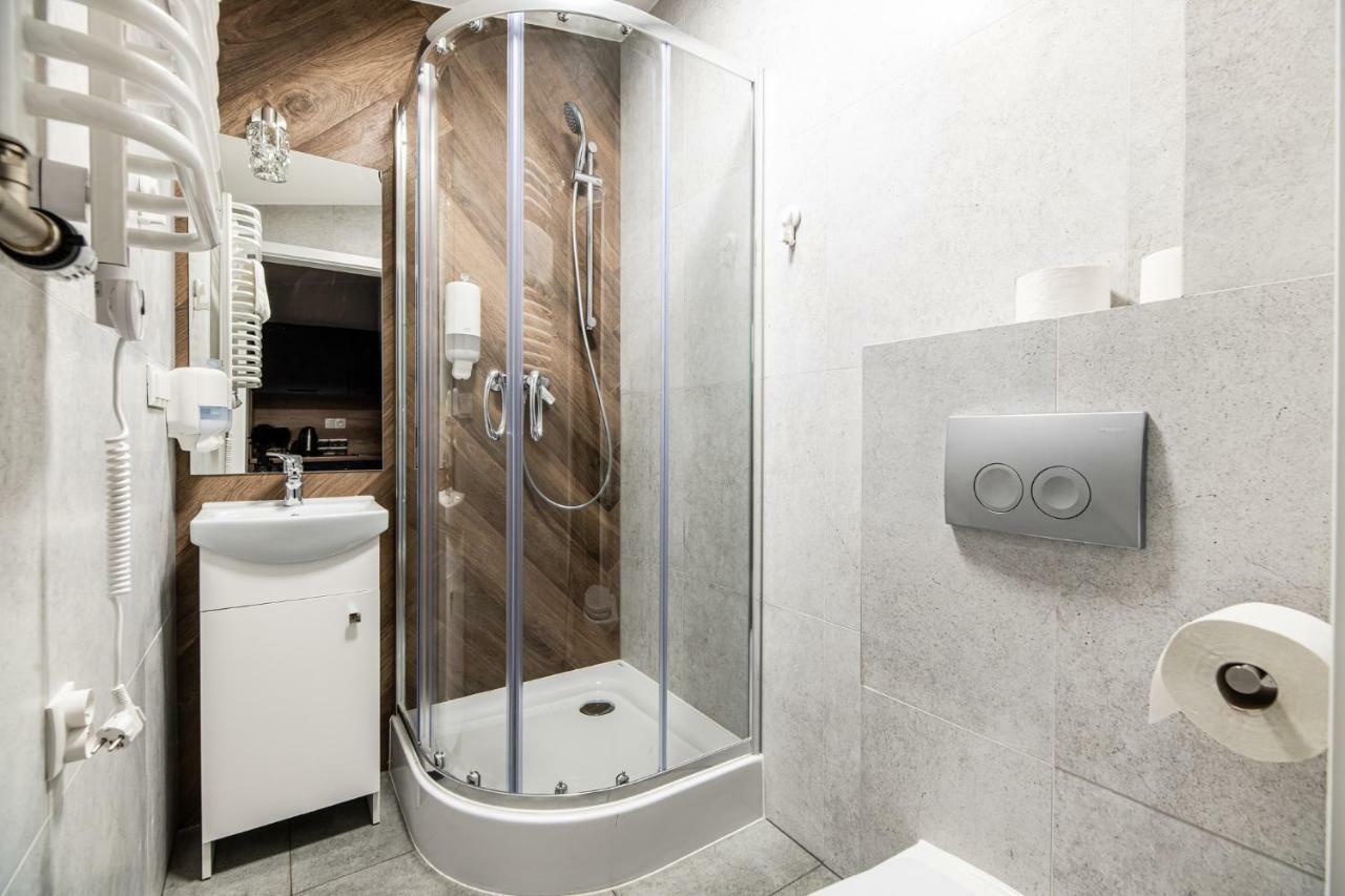 Lubomirskiego 23 Residence - Great Location, 10 Min To Main Square By Foot, Right Next To Main Rail And Bus Station Cracovia Exterior foto