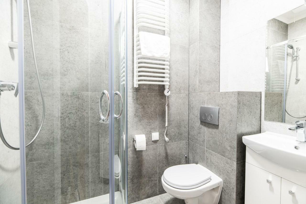 Lubomirskiego 23 Residence - Great Location, 10 Min To Main Square By Foot, Right Next To Main Rail And Bus Station Cracovia Exterior foto